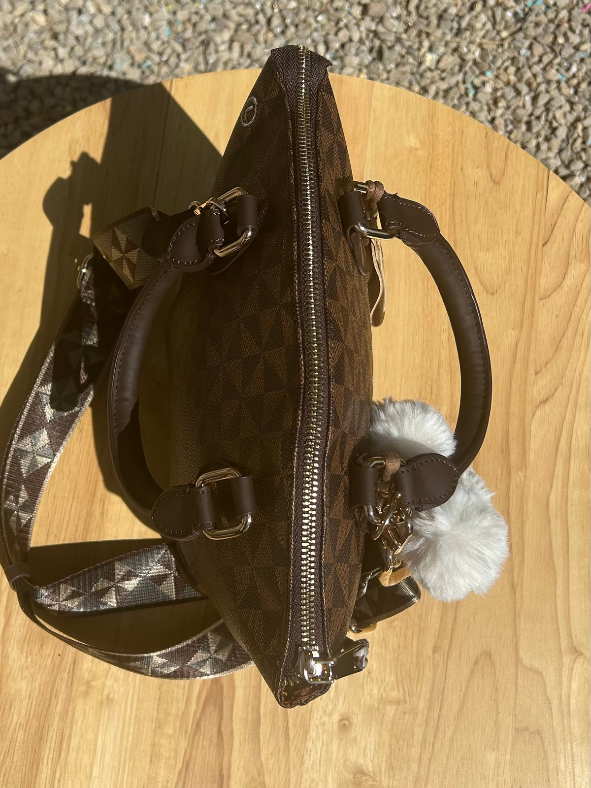 Sac Lilou Dans Quel Monde Vit-On