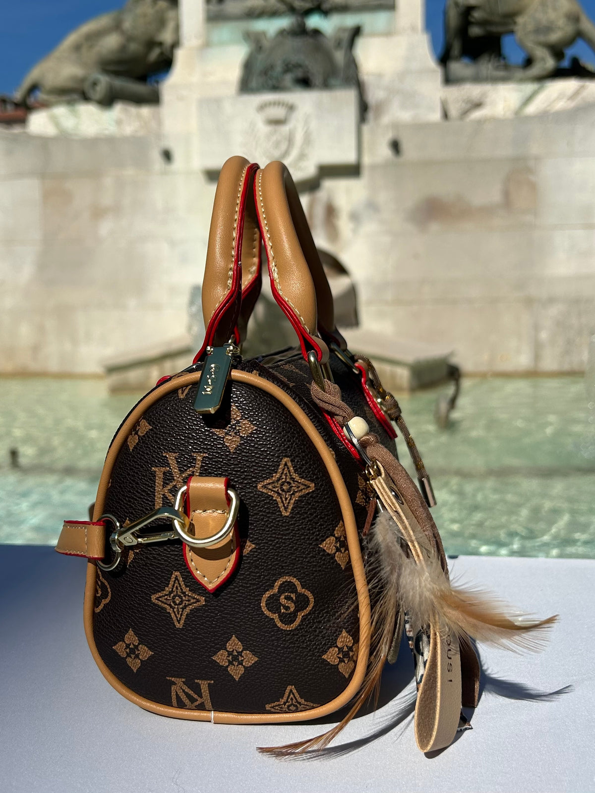 Mini bag « Dans quel monde Vit-on »