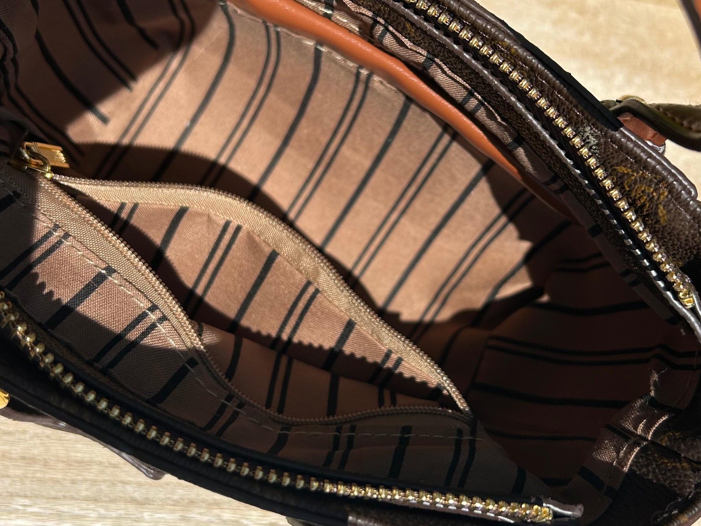 Mini sac Dans quel monde Vit-on