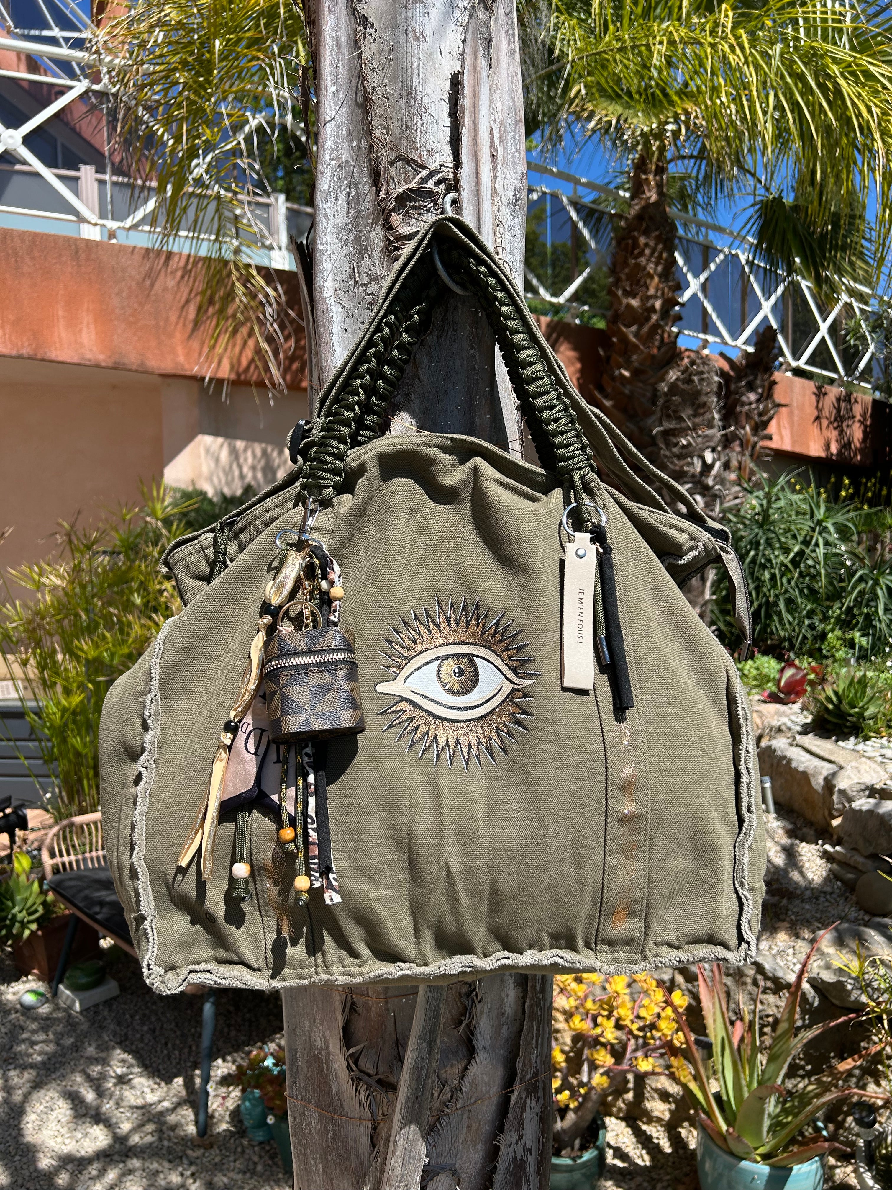 Grand sac toile kaki œil protecteur