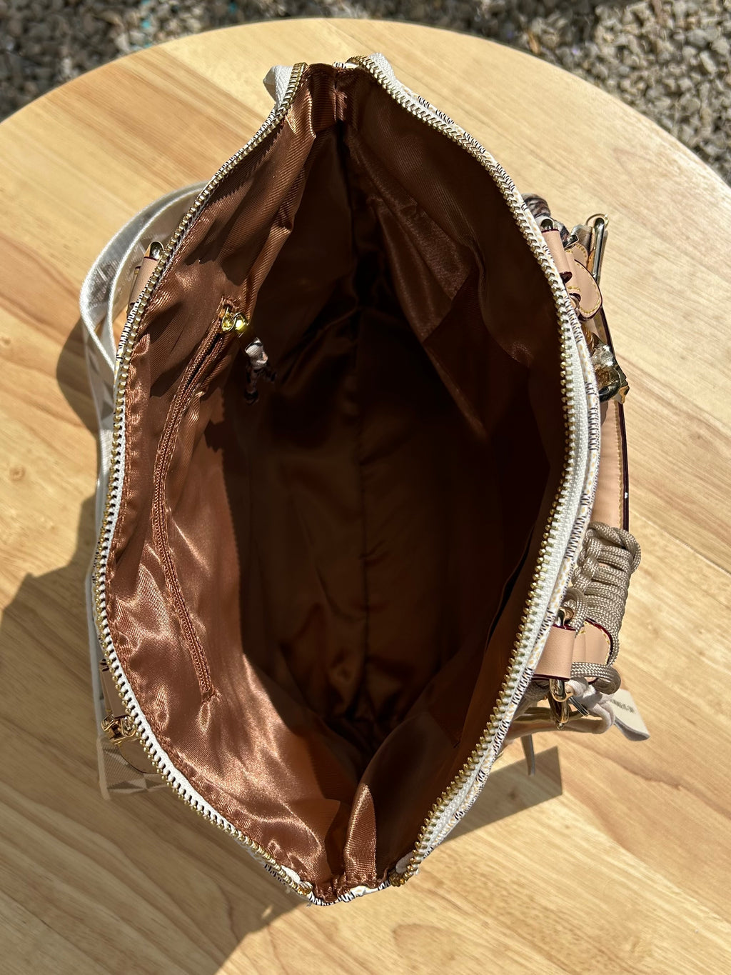 Sac Lilou « Dans quel monde Vit-on »