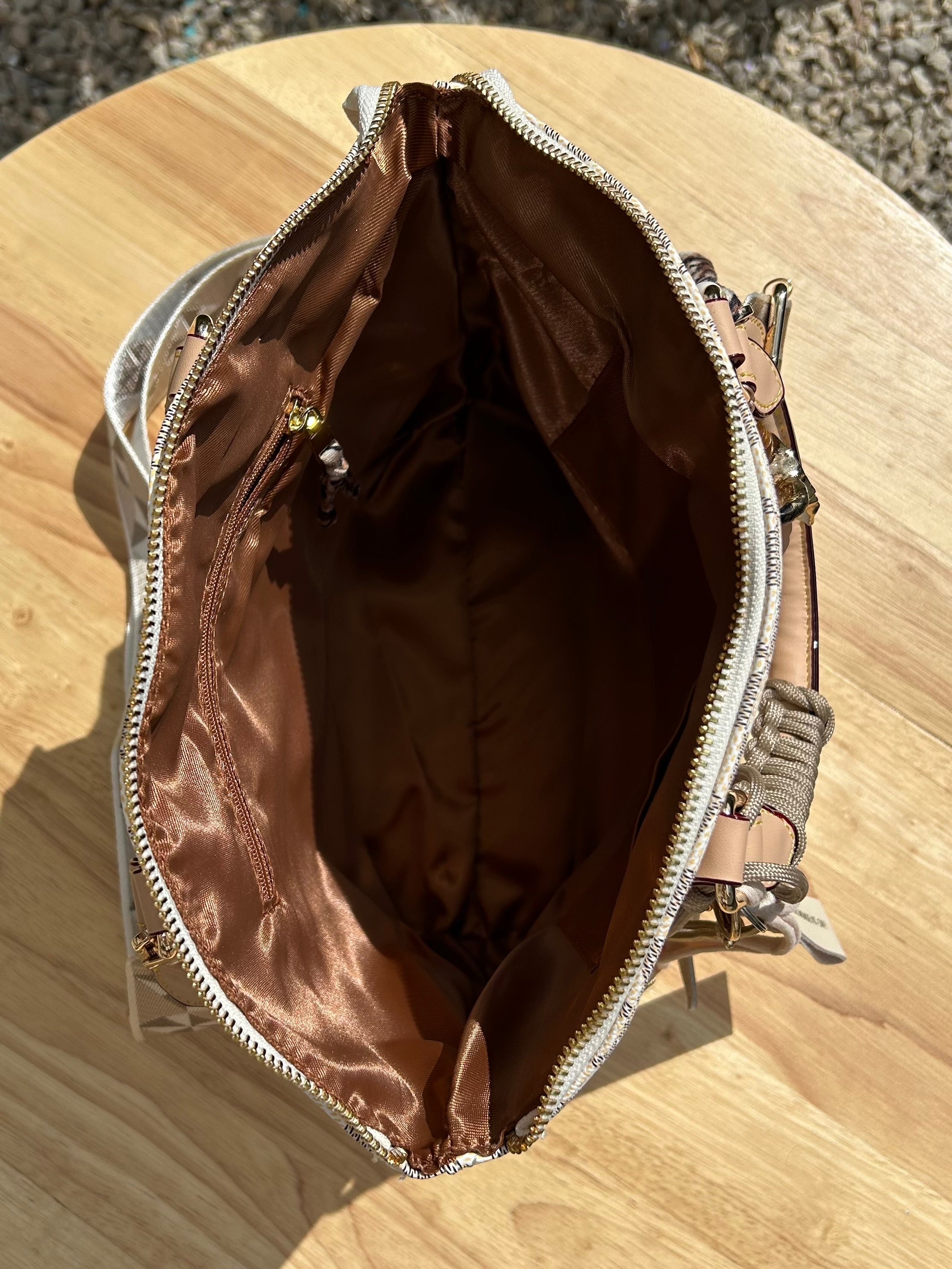Sac Lilou « Dans quel monde Vit-on »