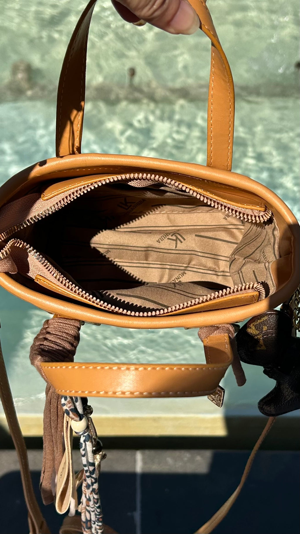 Petit sac Dans quel monde Vit-on 