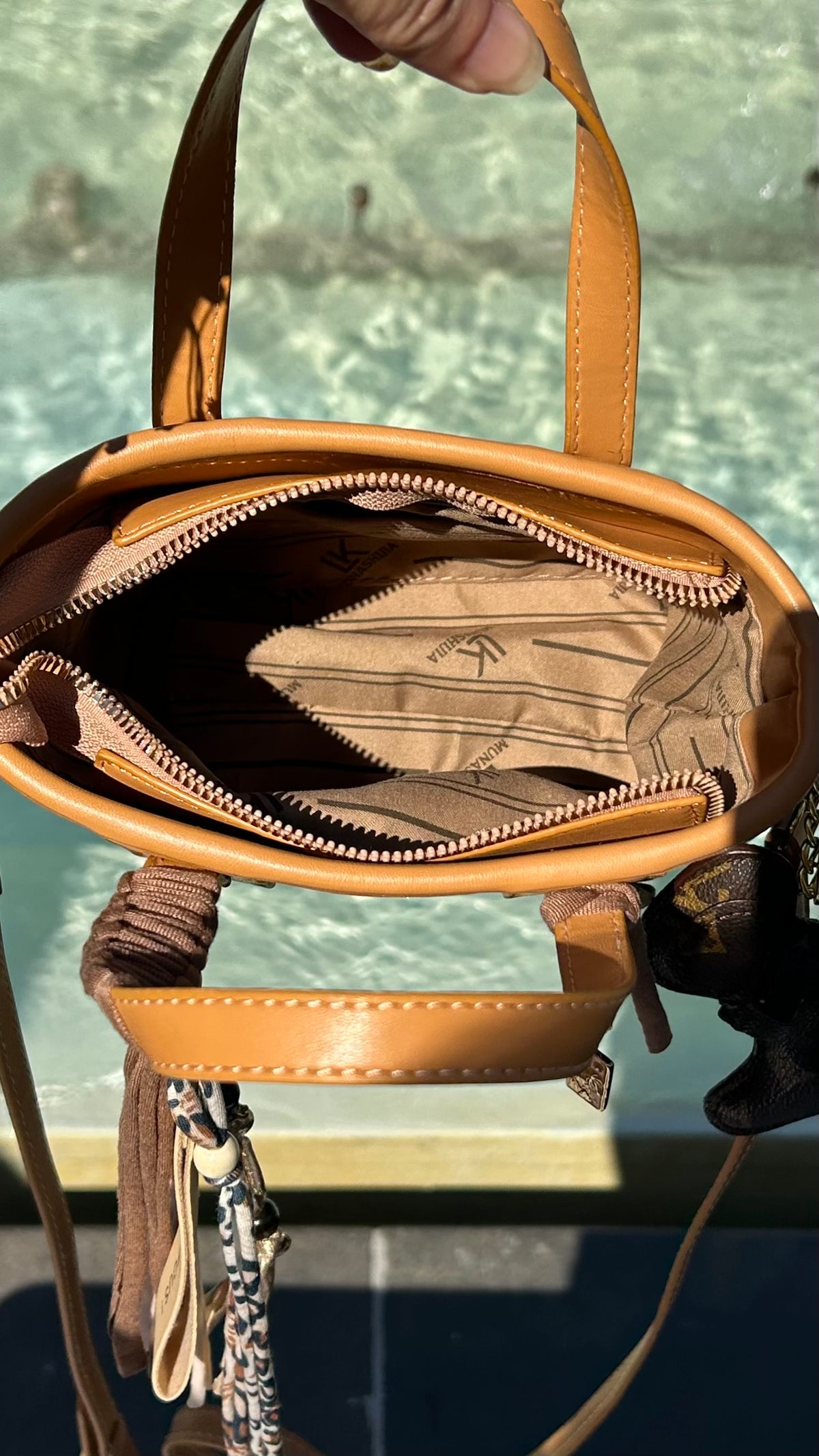 Petit sac Dans quel monde Vit-on 
