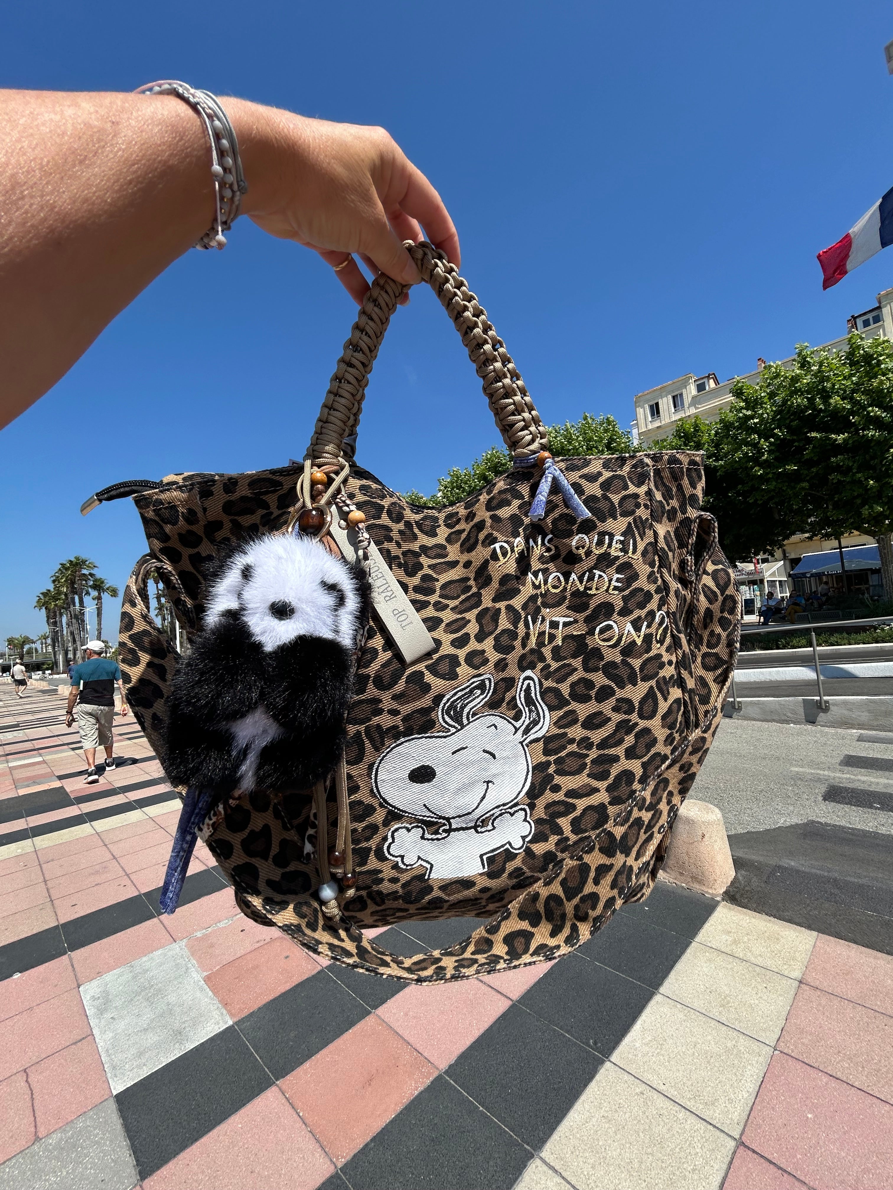 Grand SAC toile léopard Dans quel monde Vit-on