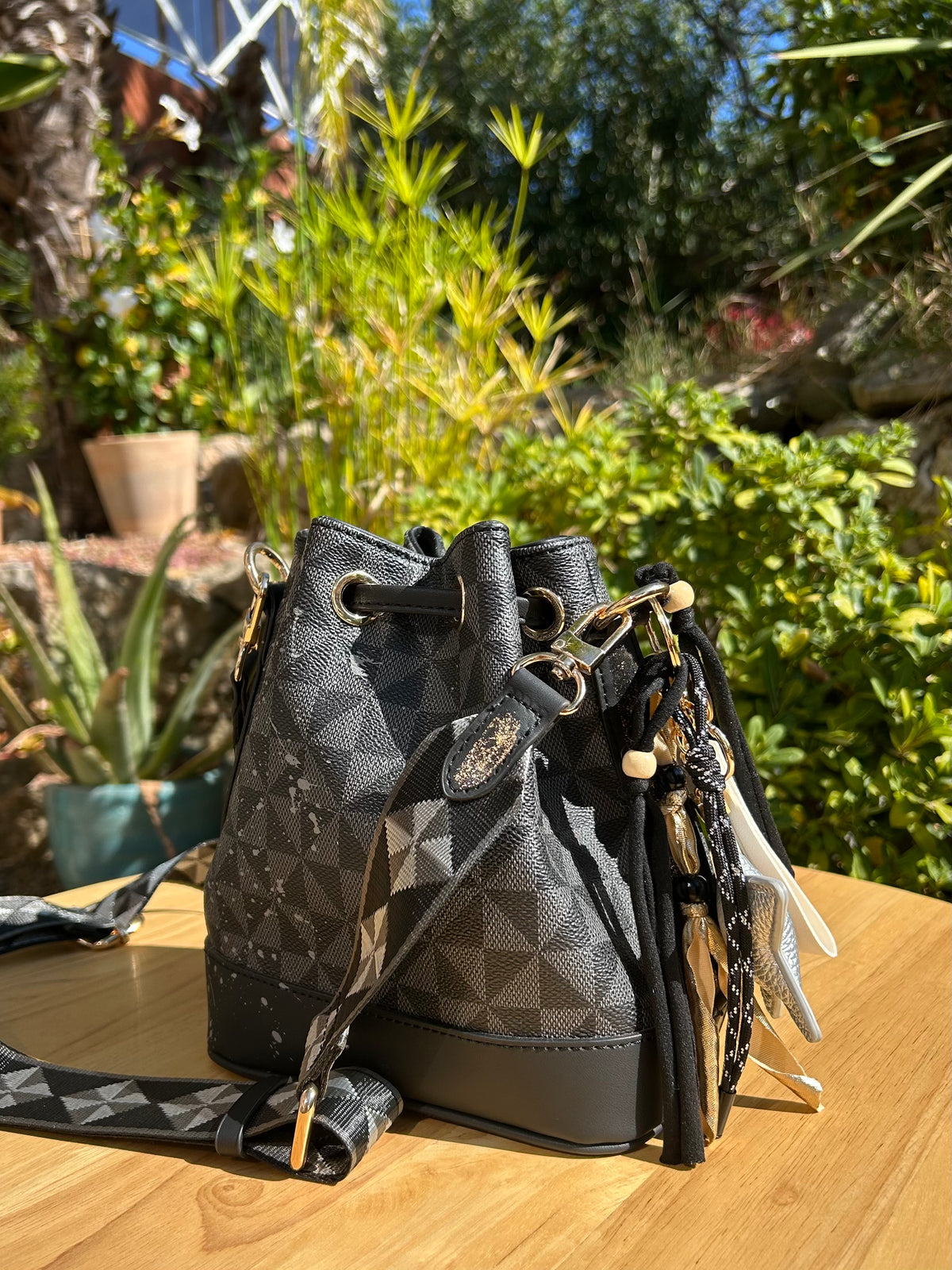 Petit sac noir Pochon
