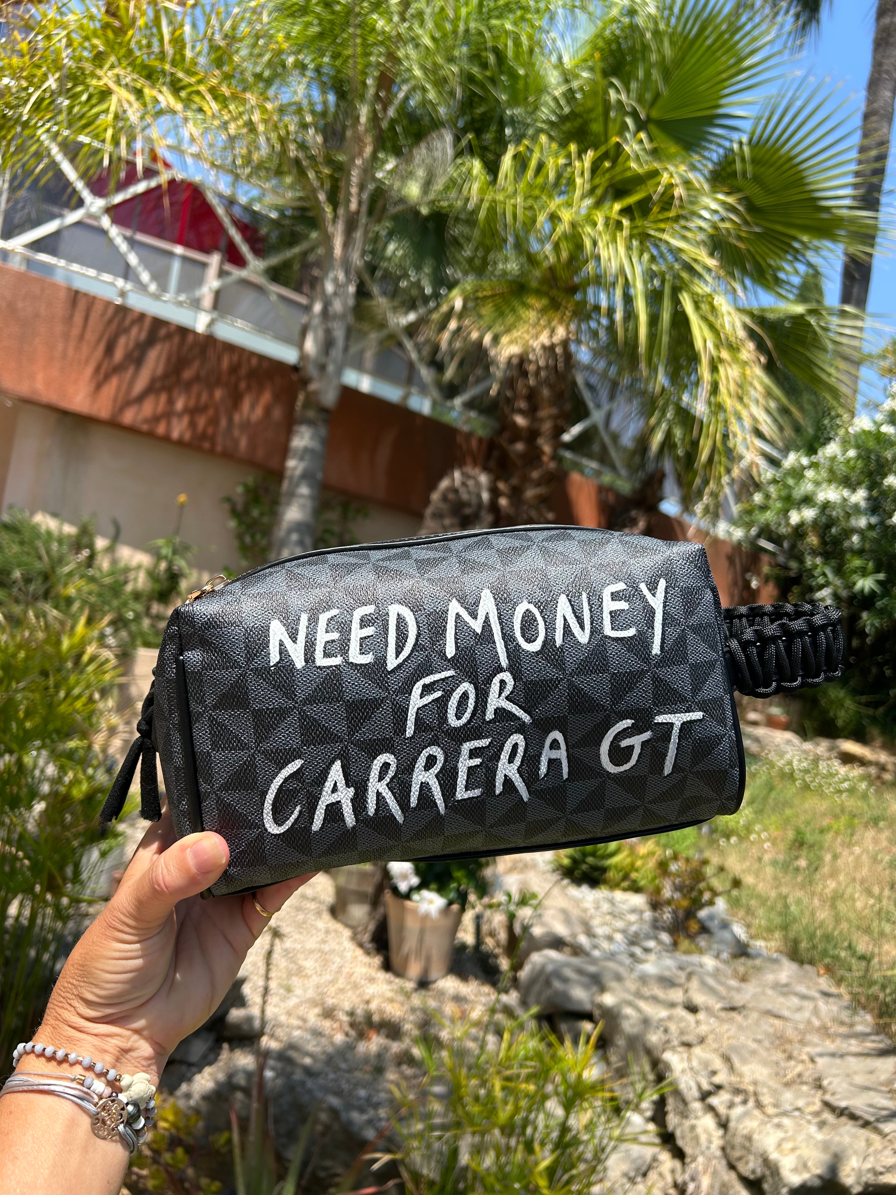 Trousse de toilette noire NEED MONEY