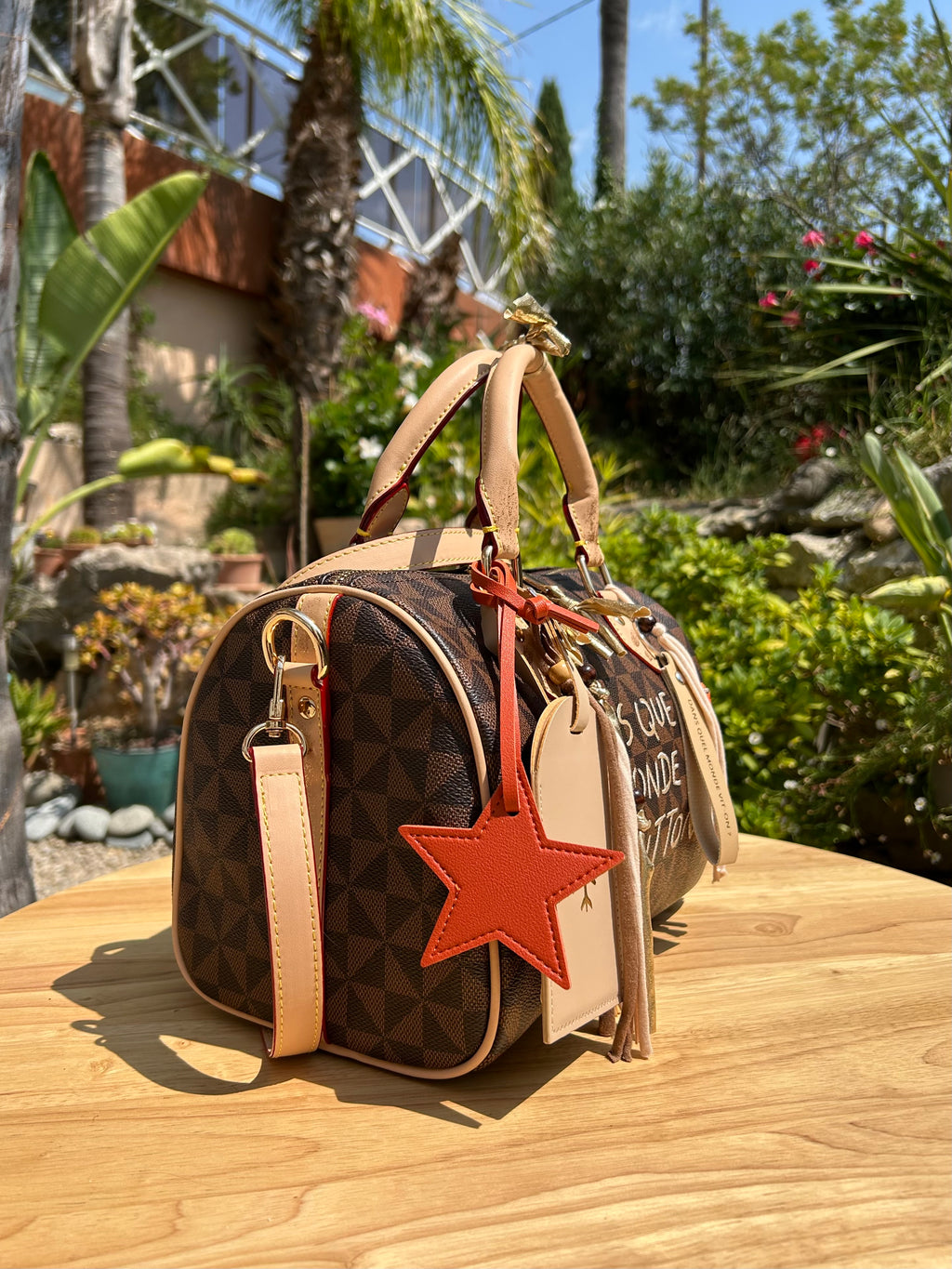 Sac Boston marron DQMV