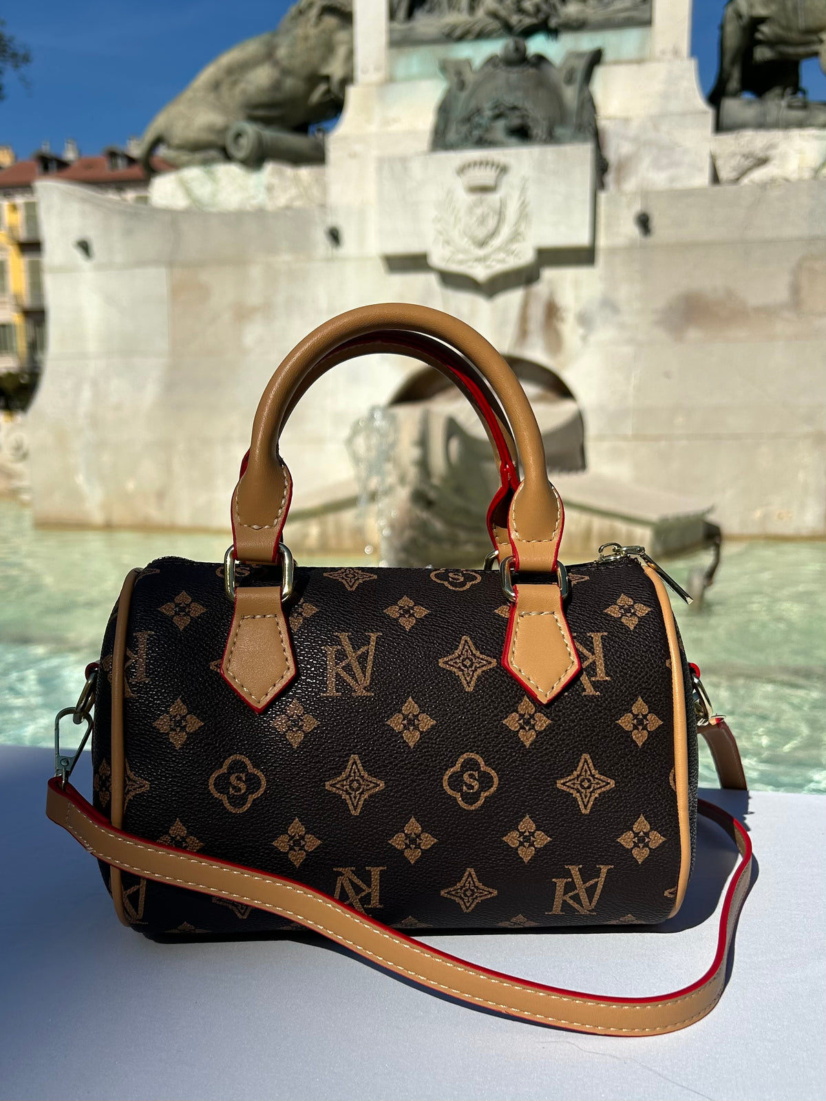 Mini bag « Dans quel monde Vit-on »