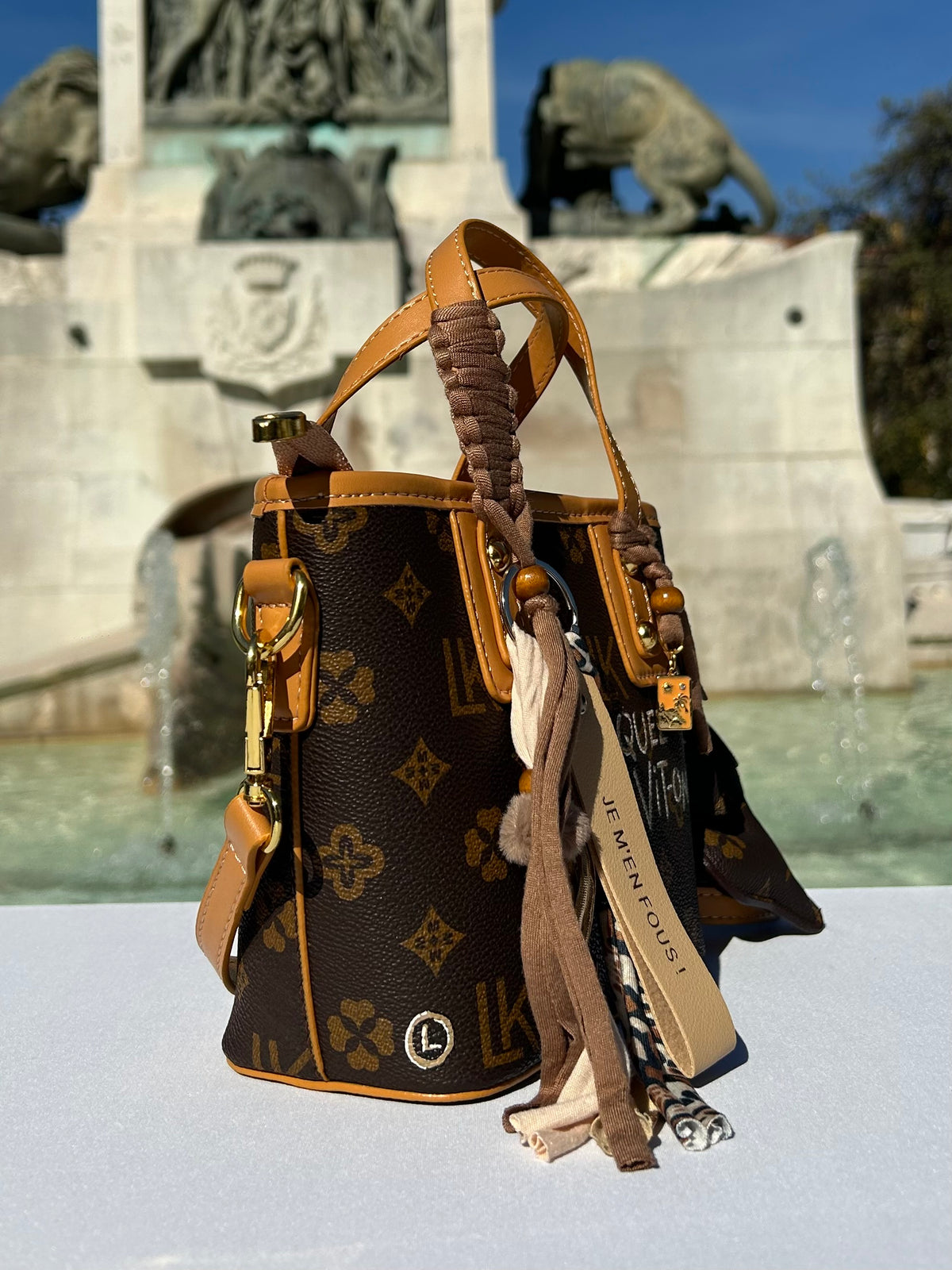 Petit sac Dans quel monde Vit-on 