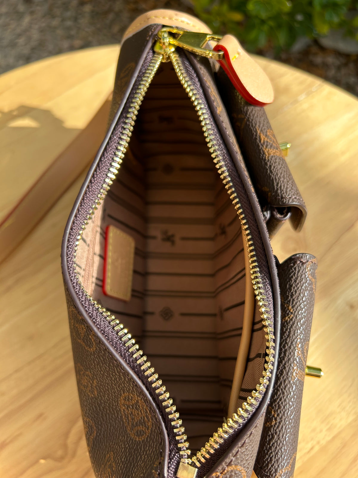 Sac 2 poches  Dans quel monde Vit-on 