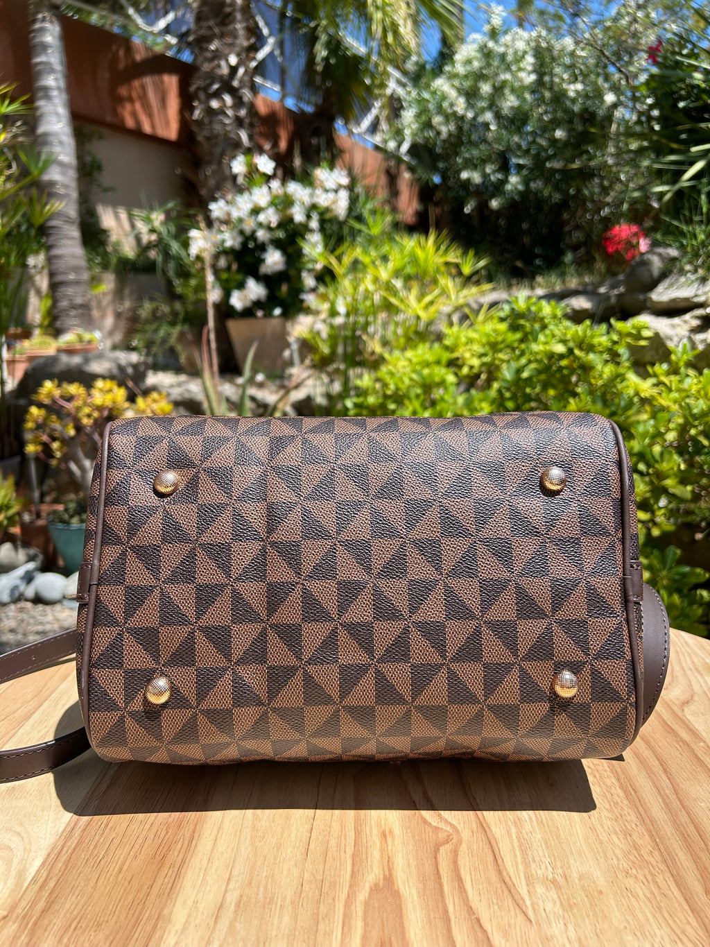 Sac Boston marron fleur dorée