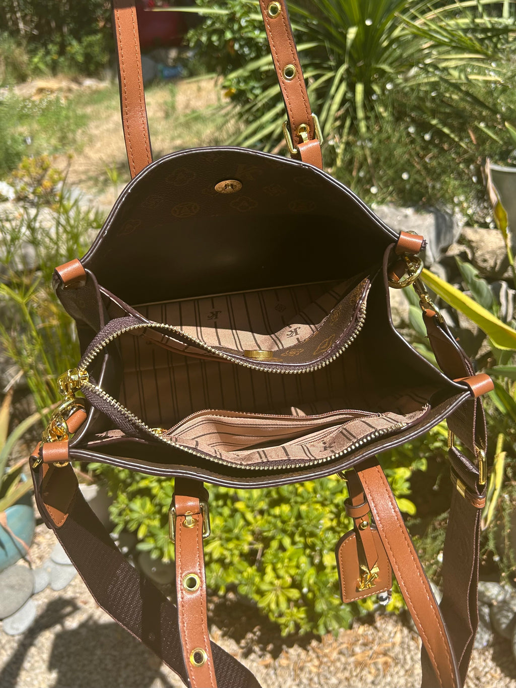 Sac carré Dans Quel monde Vit-on