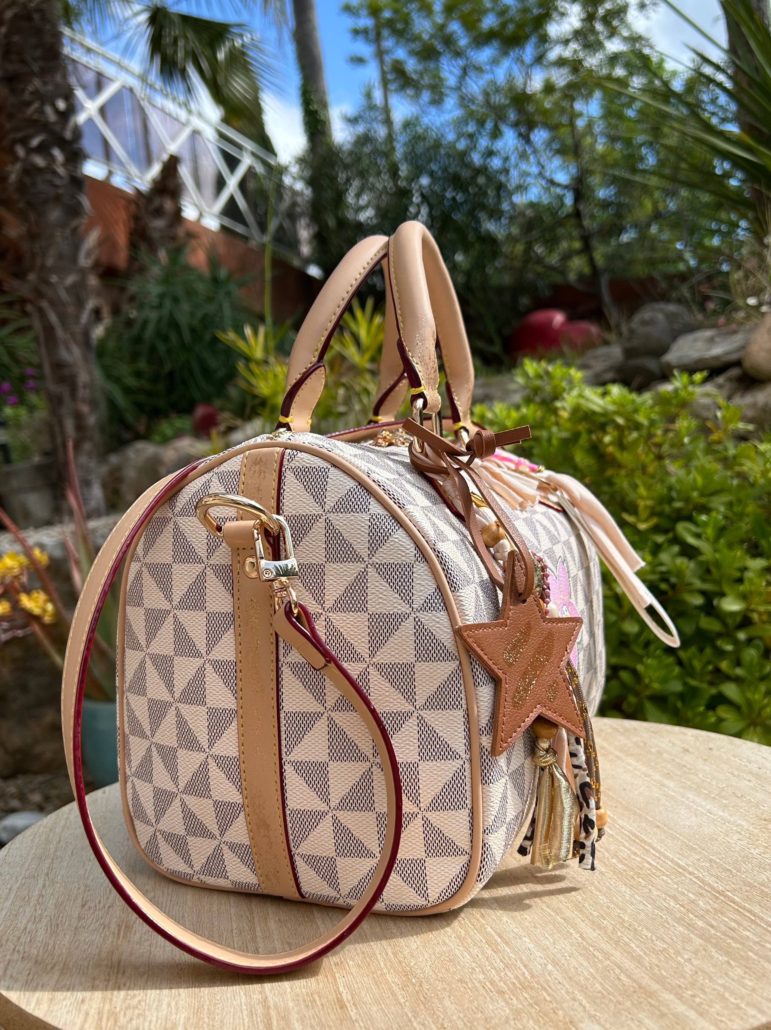 Sac Boston pink flower