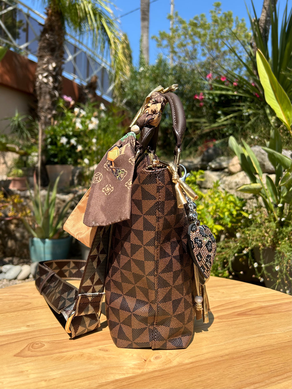 Sac Lilou  marron Art Projections