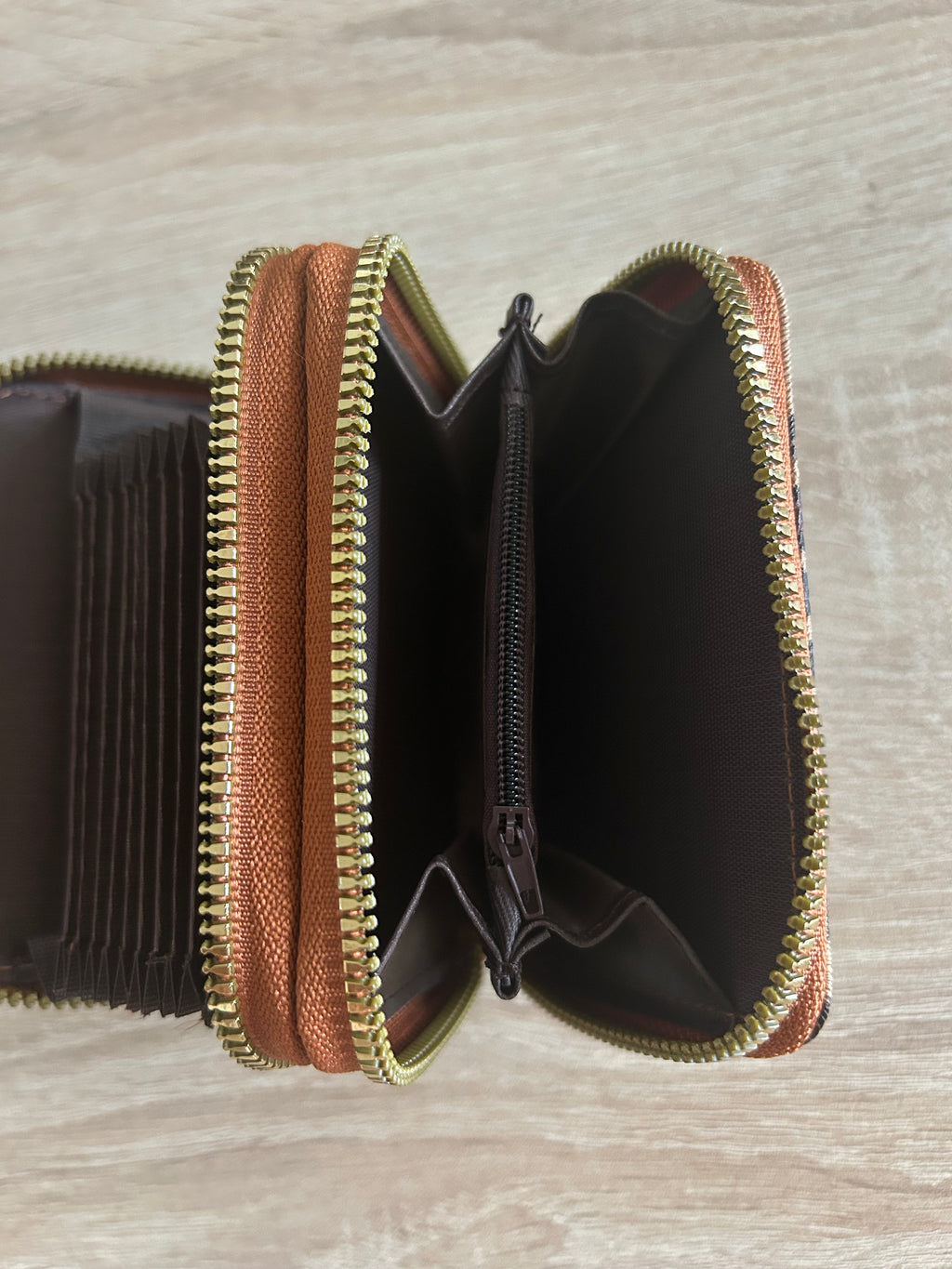 Grand Porte-cartes/monnaie léopard DQMV