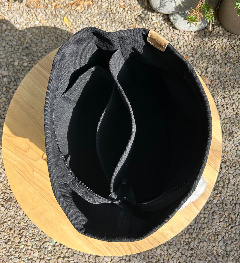 Grand SAC  toile noire  DANS QUEL MONDE VIT-ON