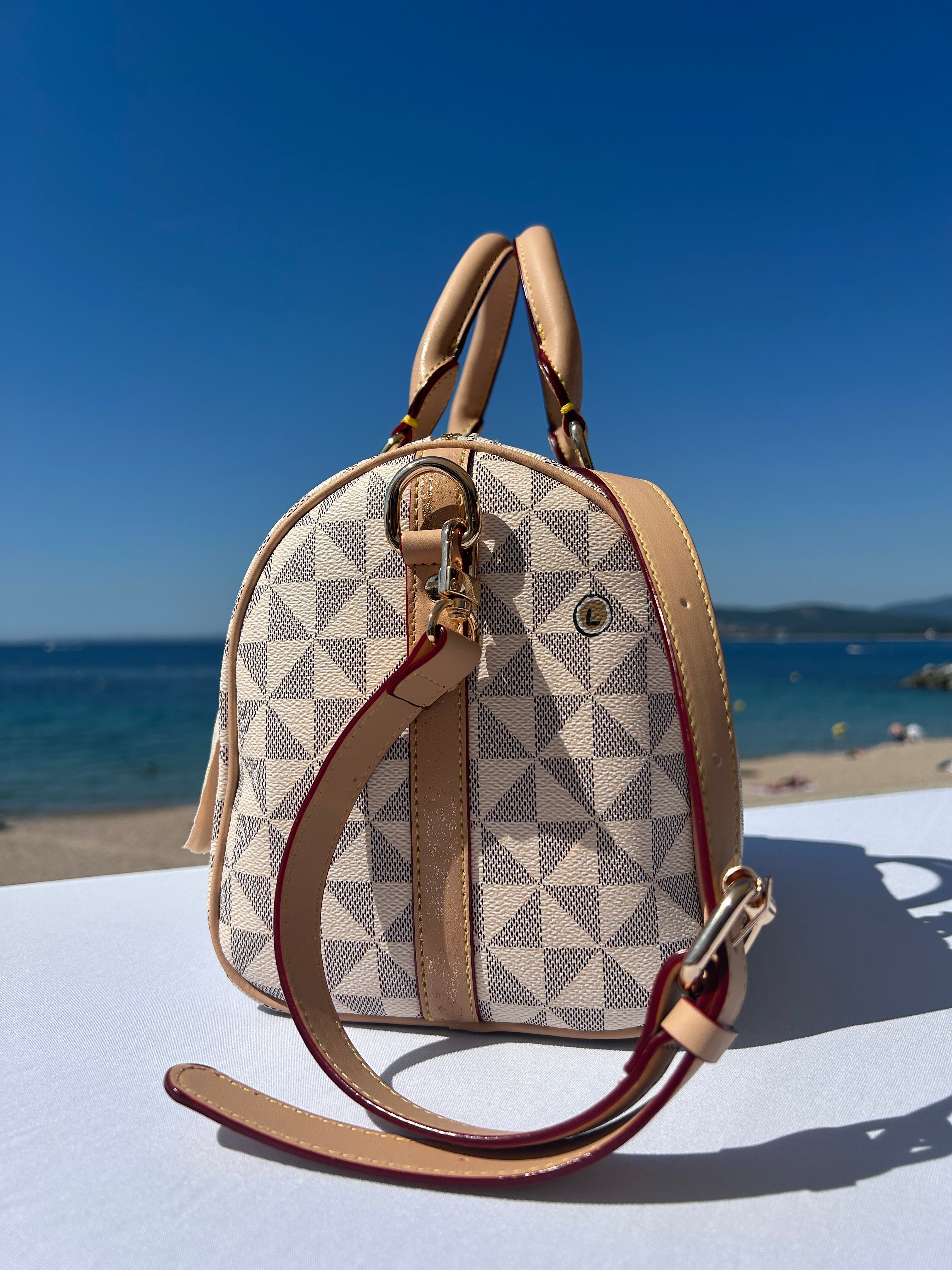 Sac Boston DANS QUEL MONDE VIT-ON