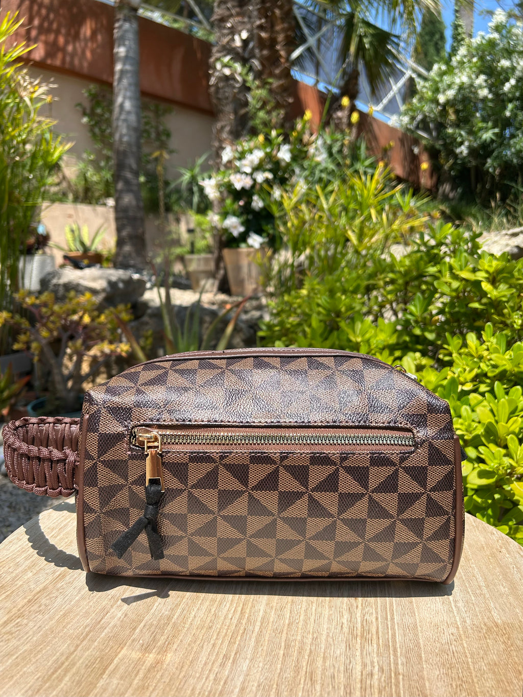 Trousse de toilette marron NEED MONEY
