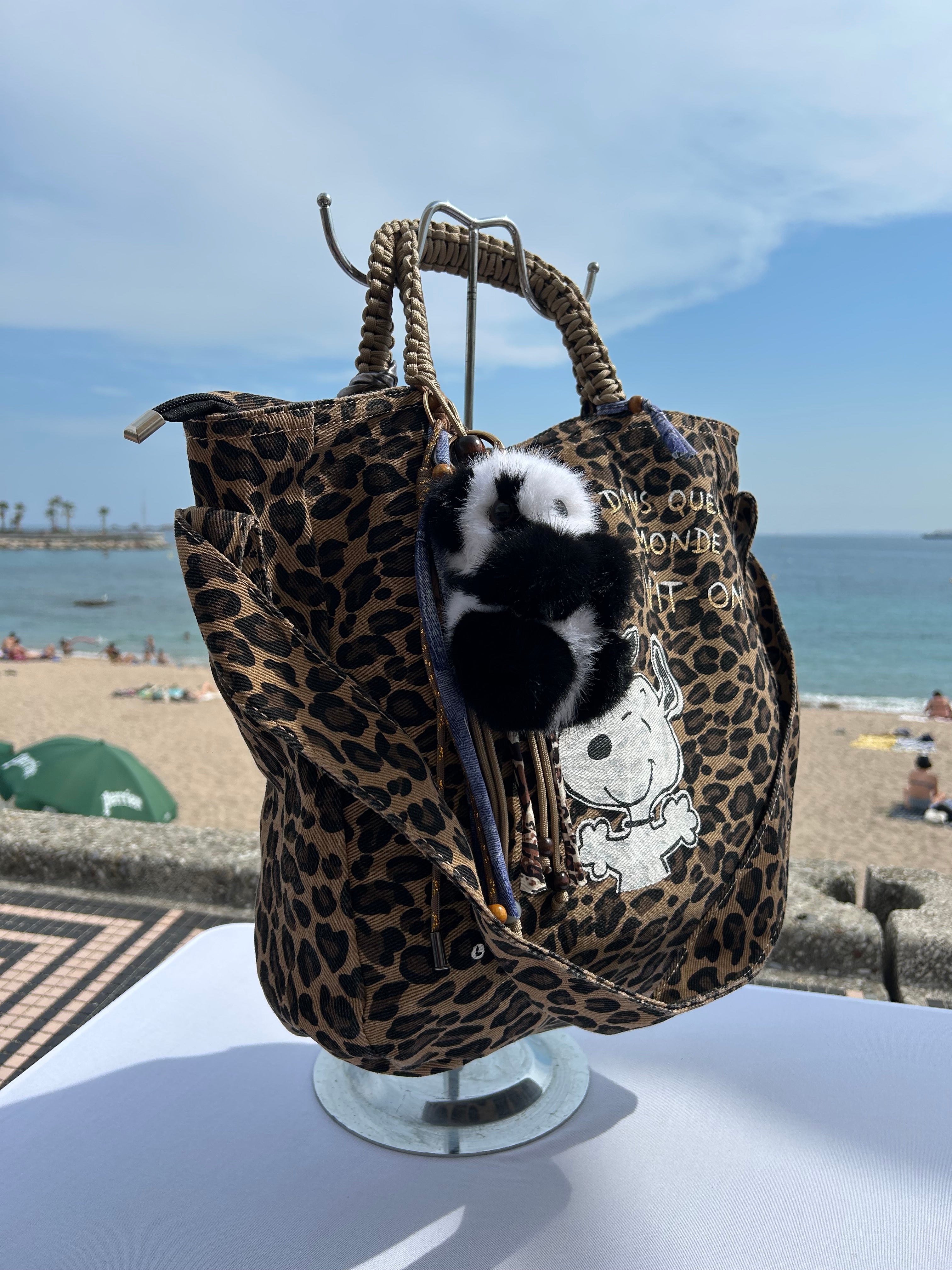 Grand SAC toile léopard Dans quel monde Vit-on