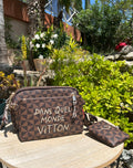 Sac multi-poches Dans quel monde Vitton ?
