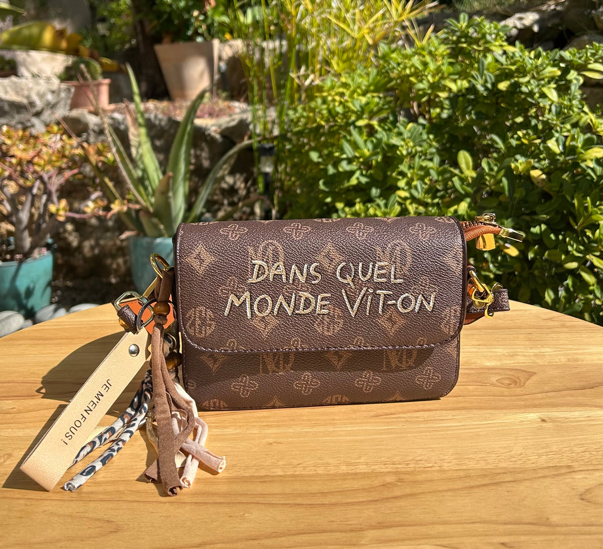 Mini BAG« Dans quel monde Vit-on »