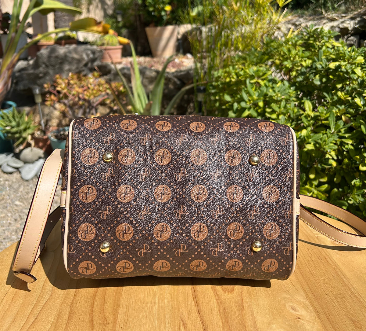 Sac Boston marron LIBRE COMME L’ART