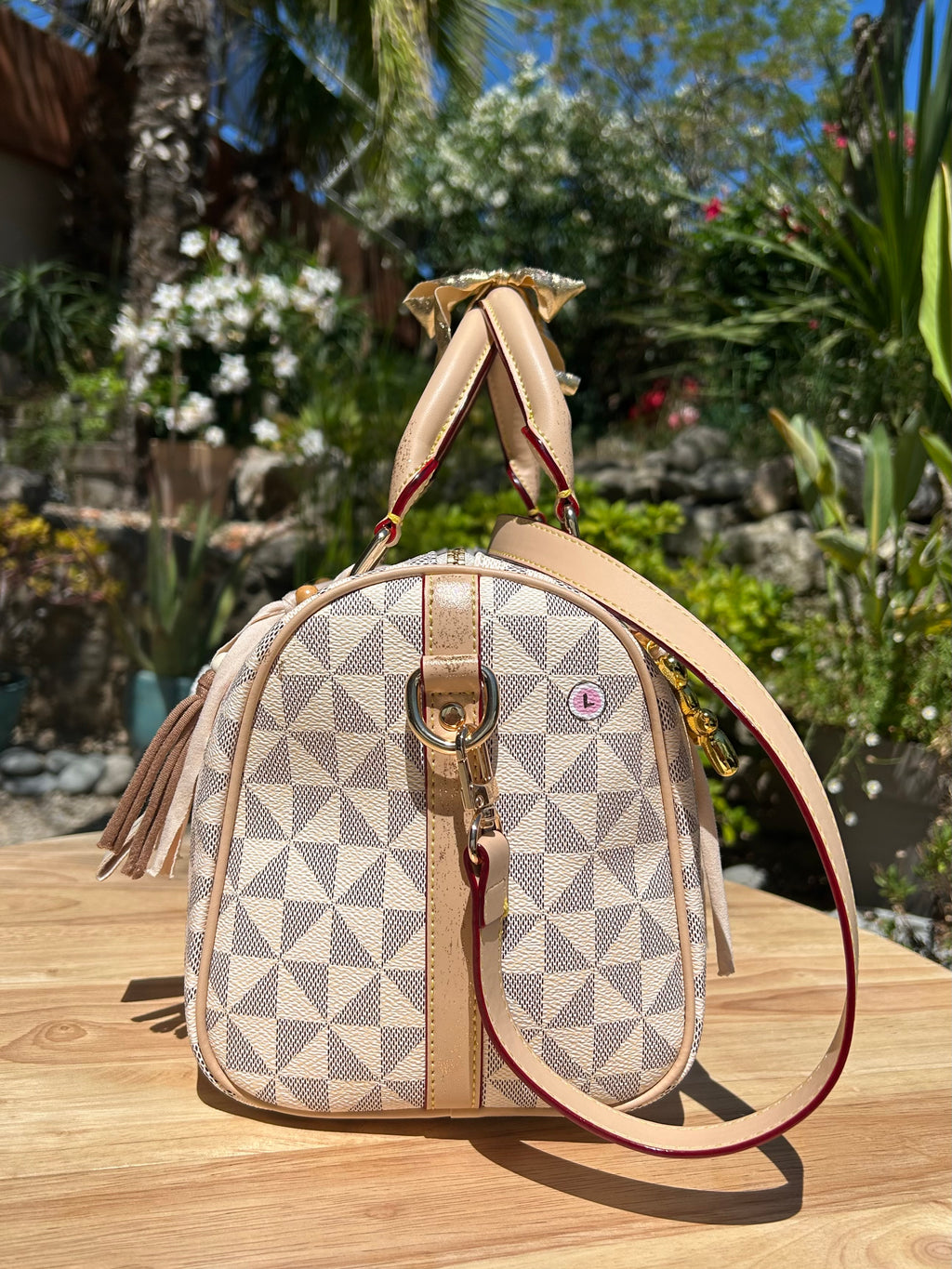 Sac Boston fleur smiley rose