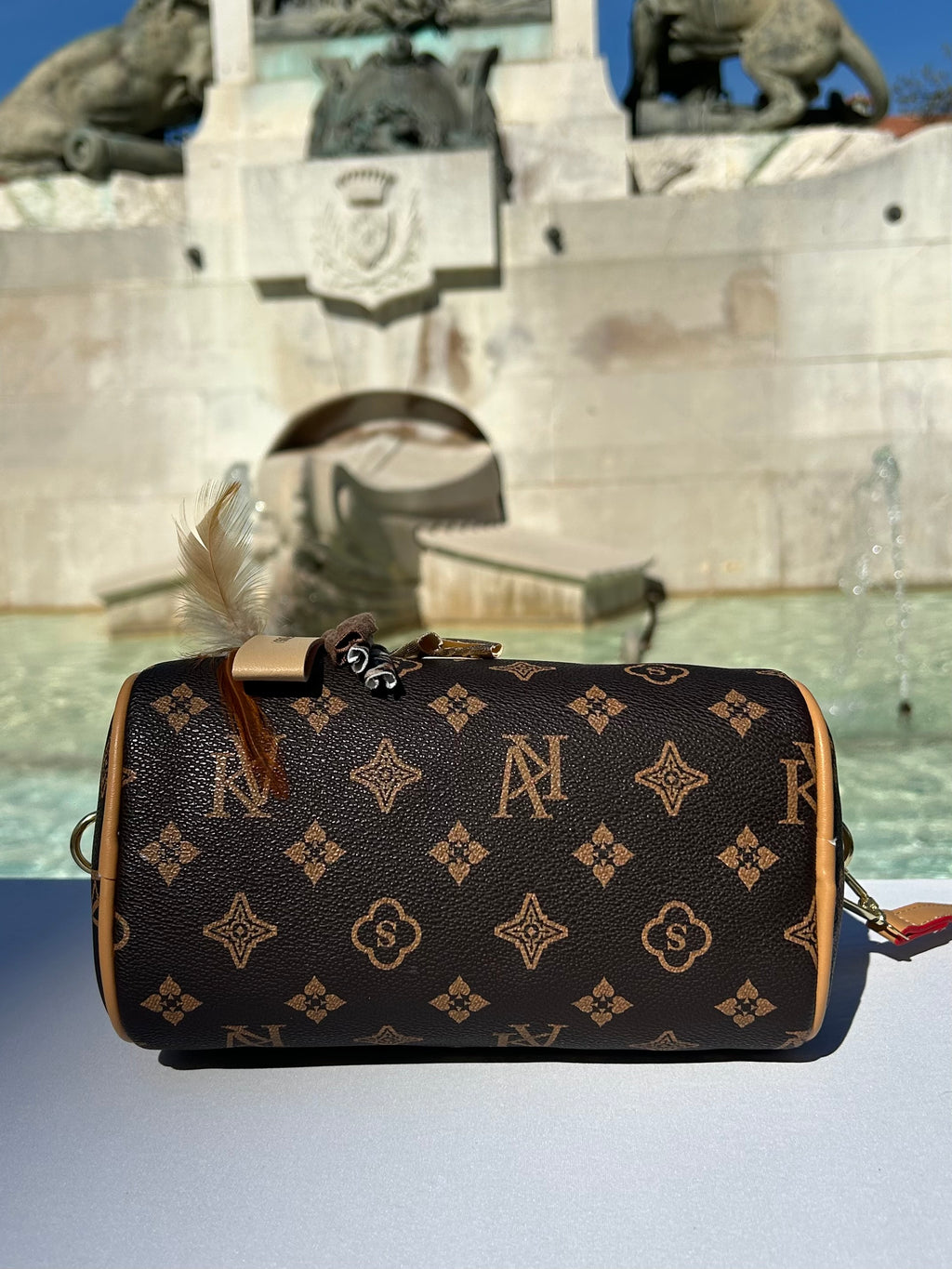 Mini bag « Dans quel monde Vit-on »
