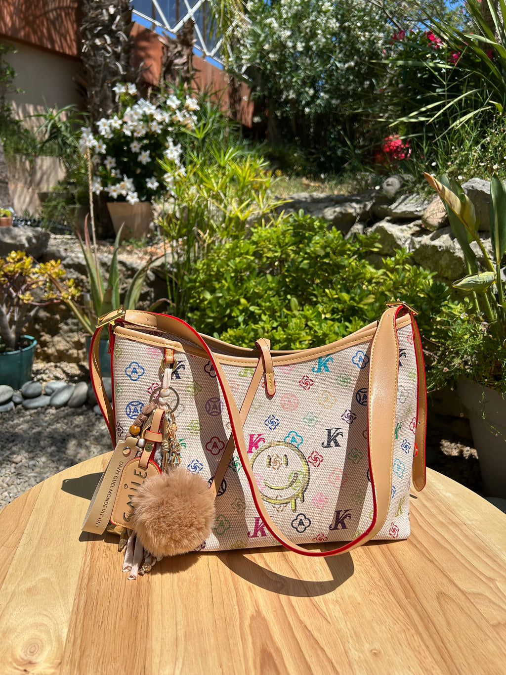 Sac et pochette SMILEY