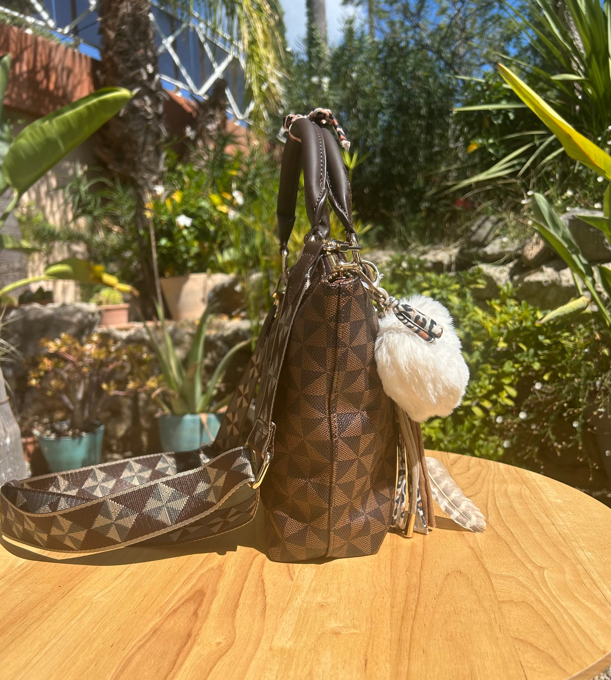 Sac Lilou Dans Quel Monde Vit-On