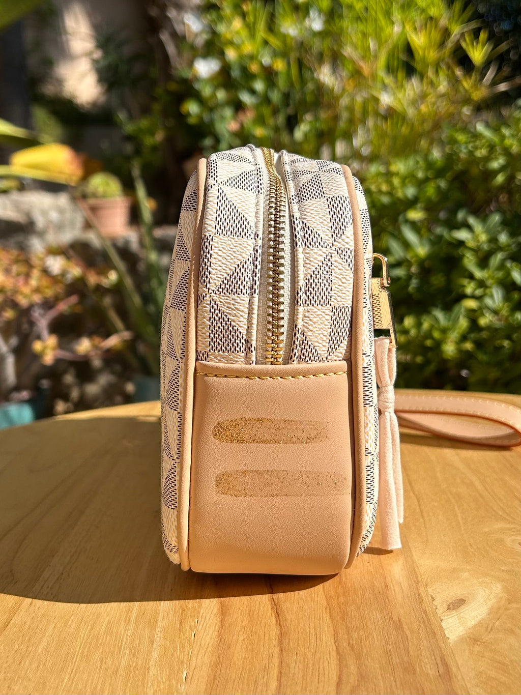 Trousse de toilette claire