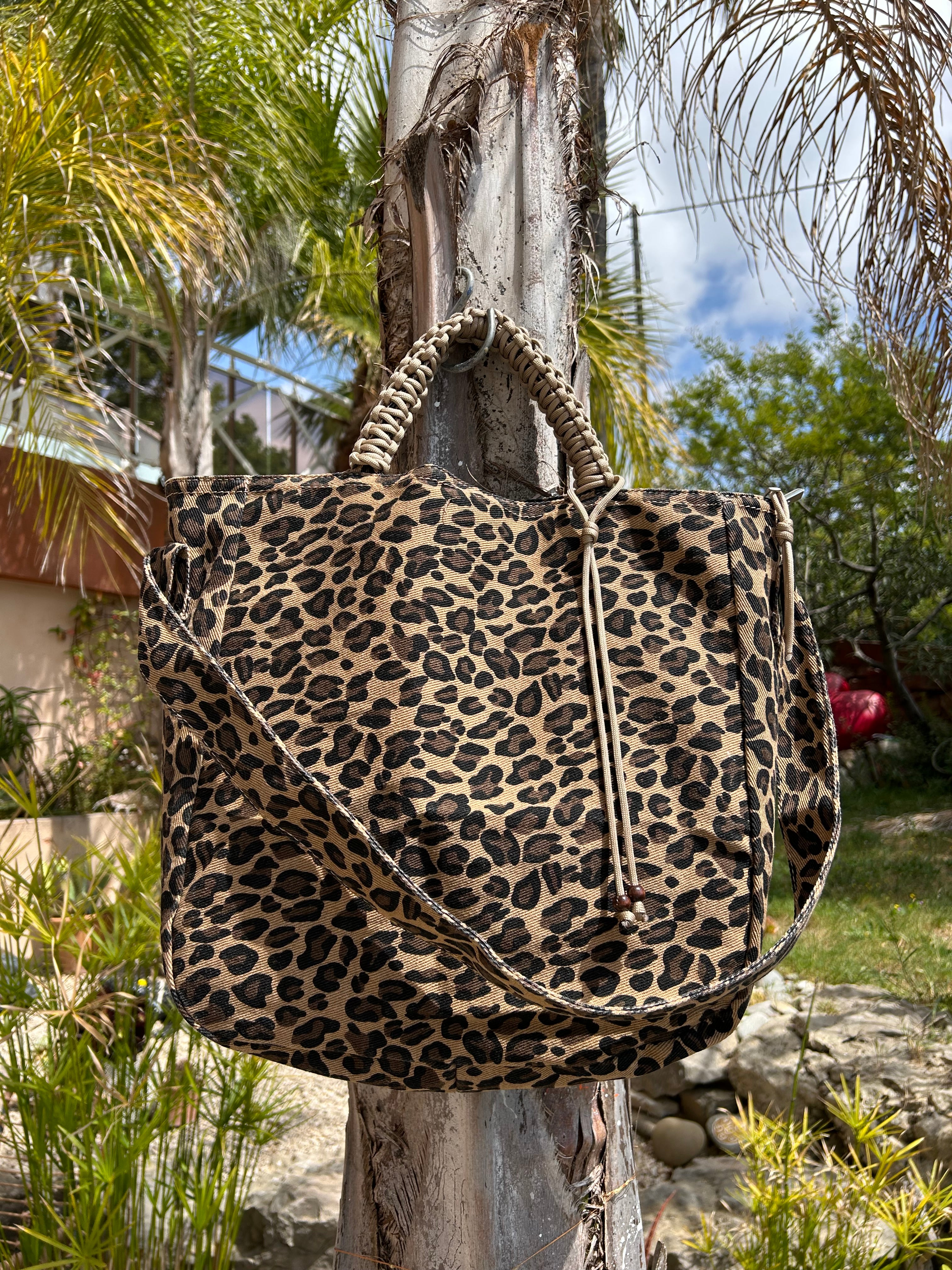 Grand SAC toile léopard SNOOP dans quel monde vit-on ?