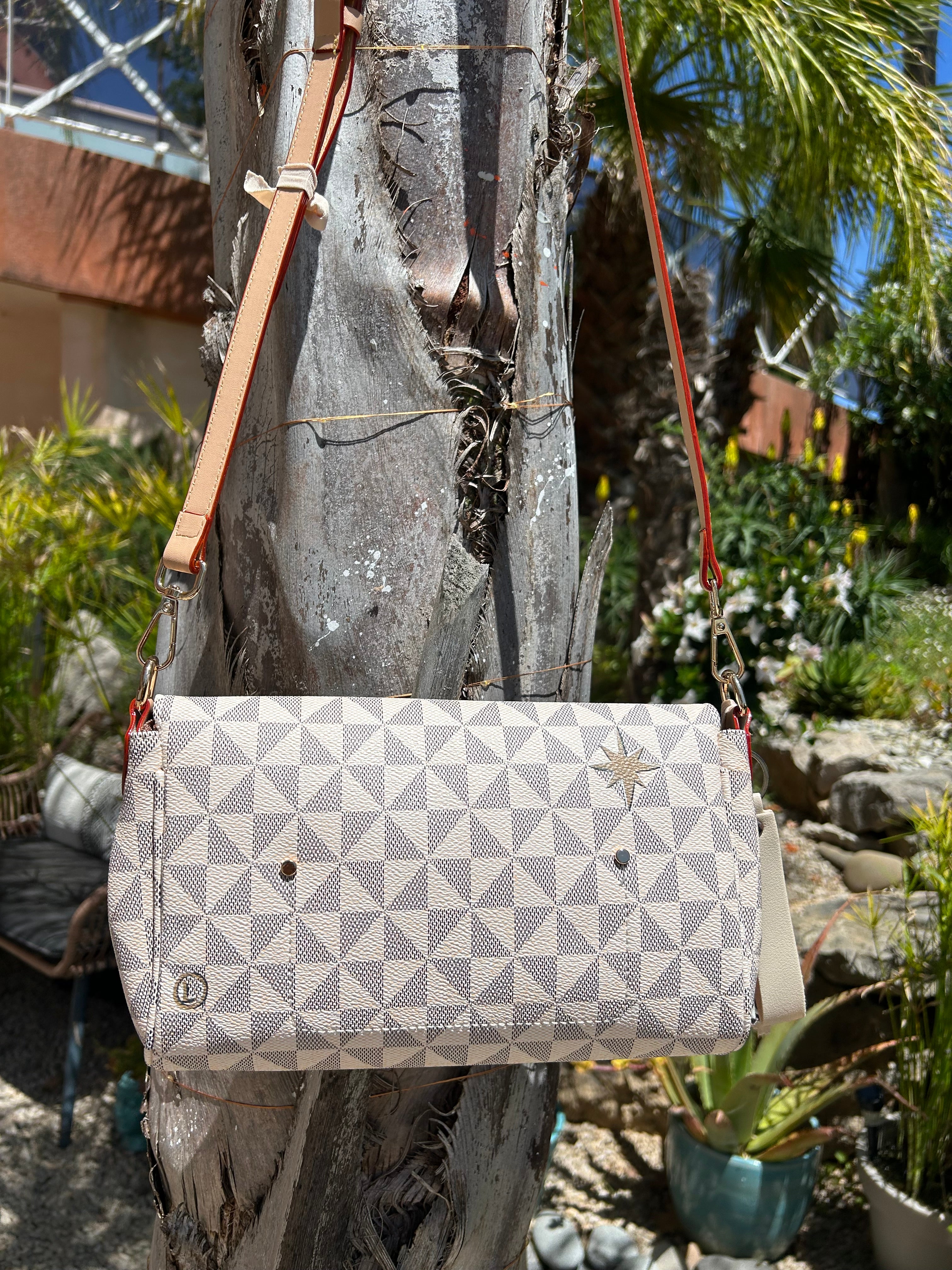 Sac pochette bandoulière beige