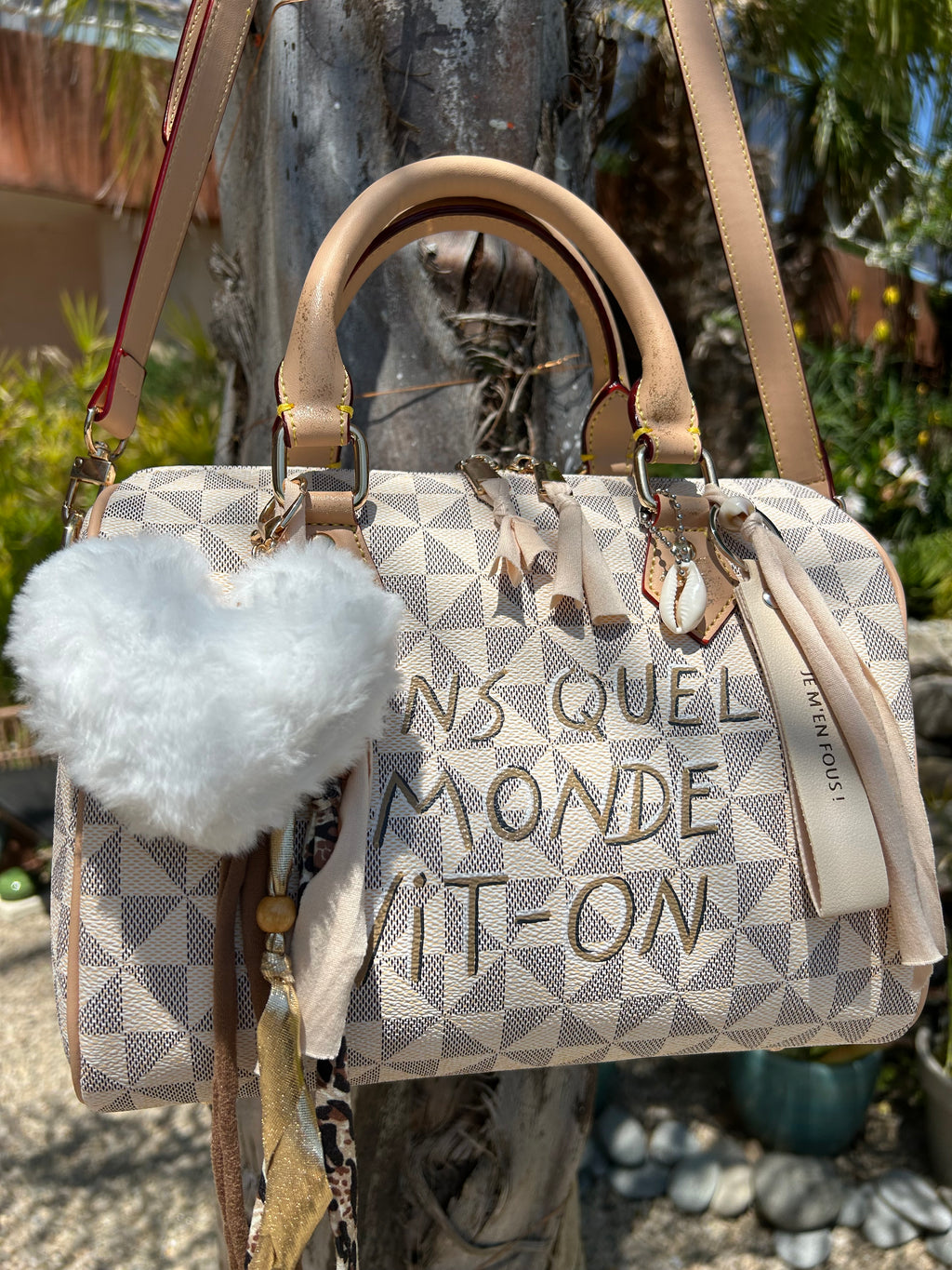 Sac Boston DANS QUEL MONDE VIT-ON !