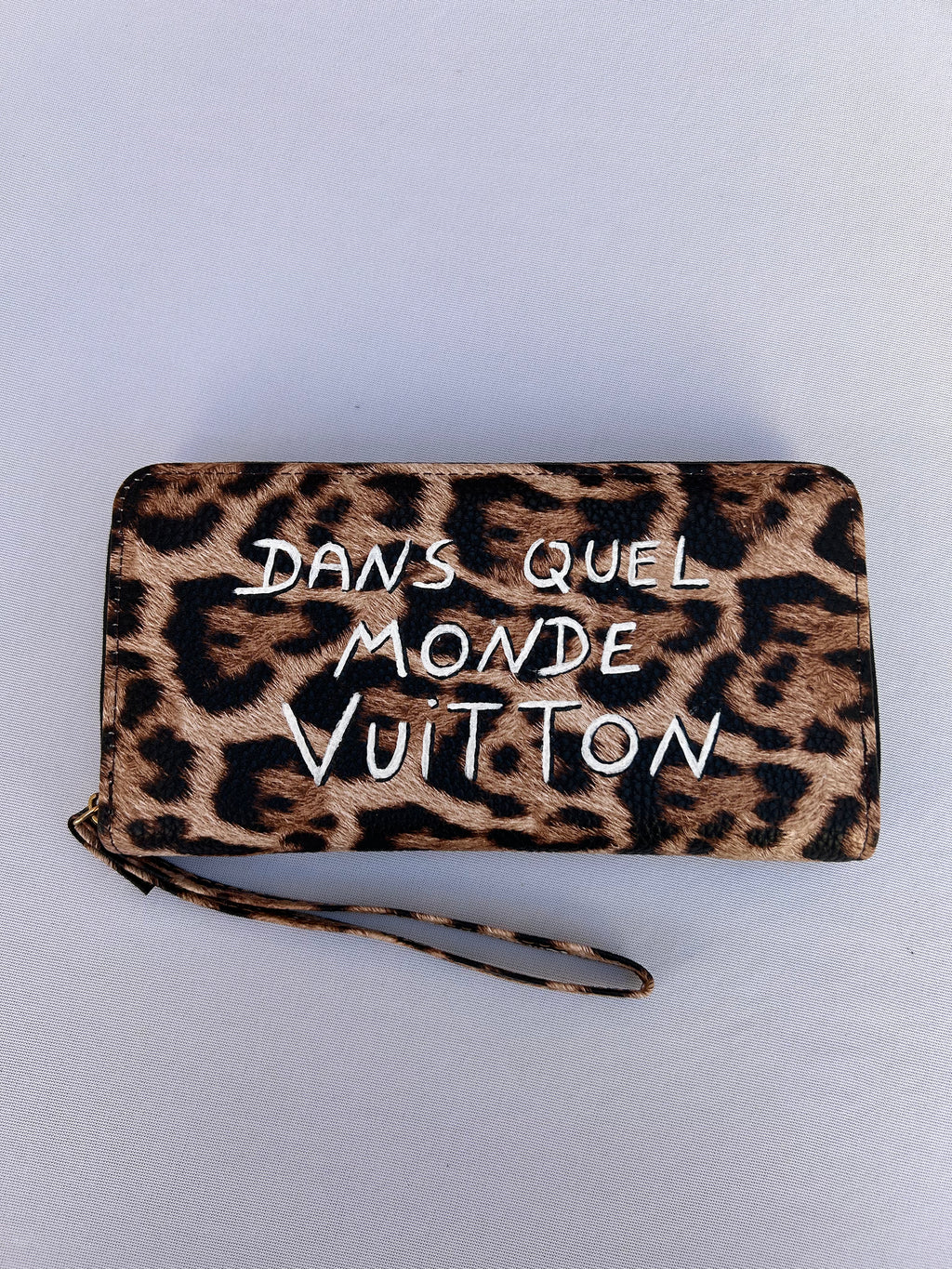 Pochette téléphone noire JE M’EN FOUS ! Avec compagnon et porte monnaie